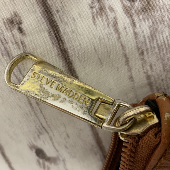 Steve Madden brown clutch - Picture 3 of 6